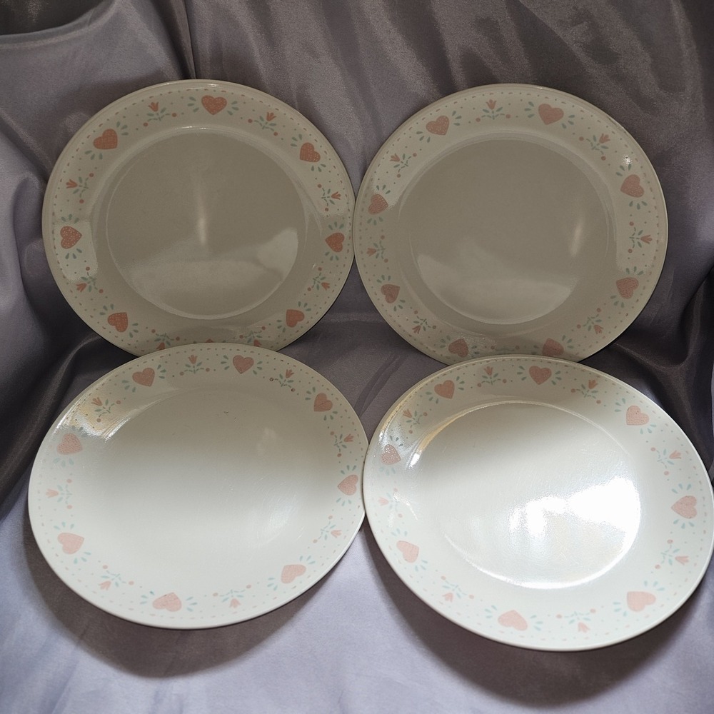 Corelle Set of 4 Forever Yours 10 1/4" Dinner Plates Pink Hearts on Rim Beige